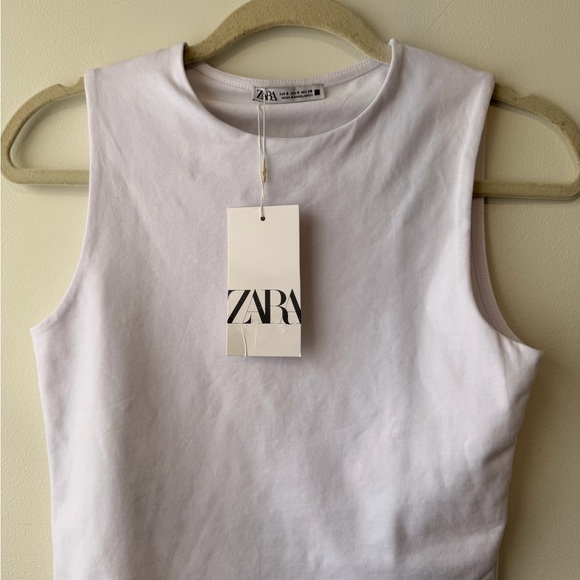 Zara Tops - NWT Zara Classic White  Cropped Tank Top